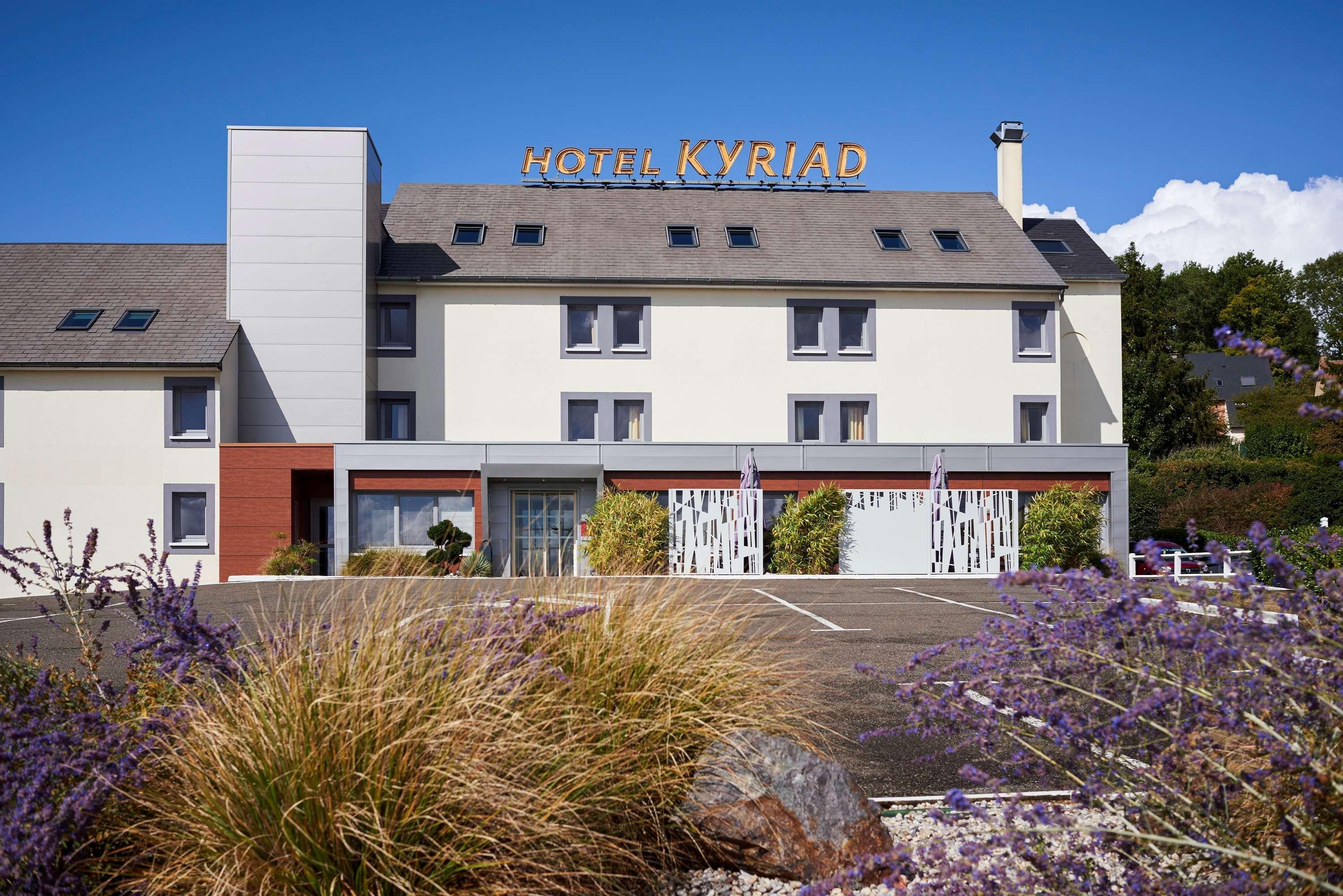 Kyriad Le Mans Est Hotel Exterior photo